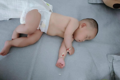 泗阳宝宝咳到吐怎么办
